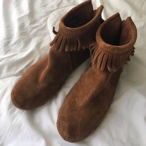 Brown Back zip soft sole Minnetonka boots